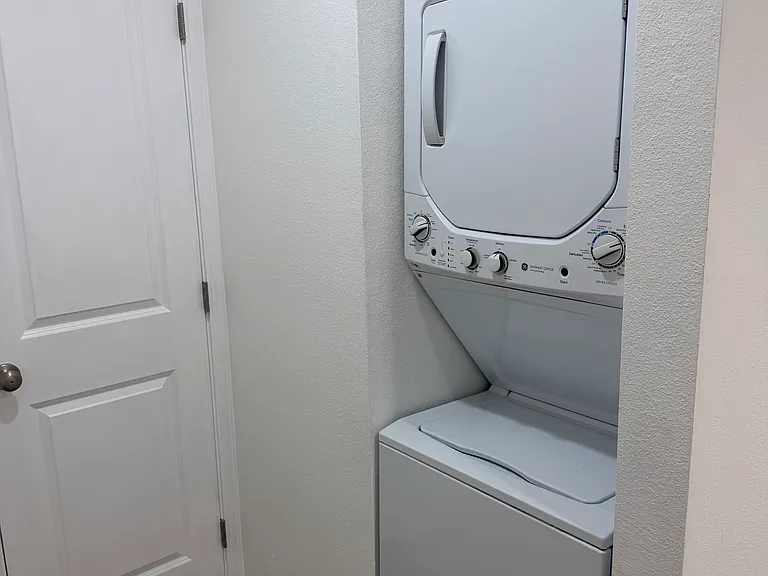 1507 S Raitt St #91 — Photo 9