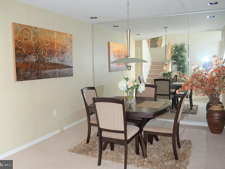 23 Sawgrass Ct — Photo 6