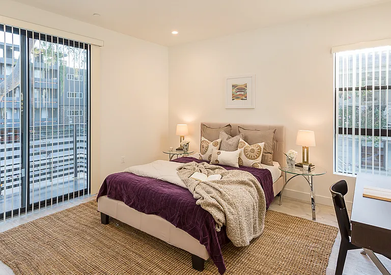 11269 Camarillo St #405 — Photo 7