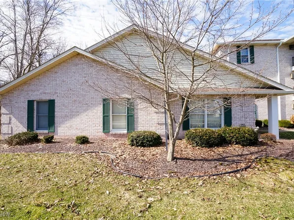 7404 Eisenhower Dr Unit 7, Youngstown, OH 44512