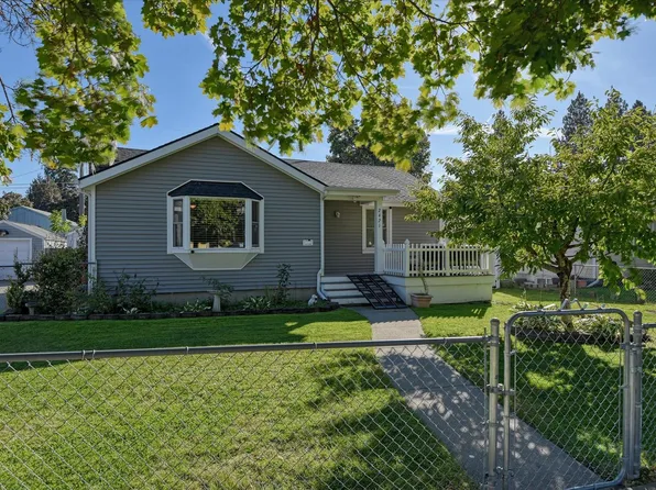 2421 W Lacrosse Ave, Spokane, WA 99205