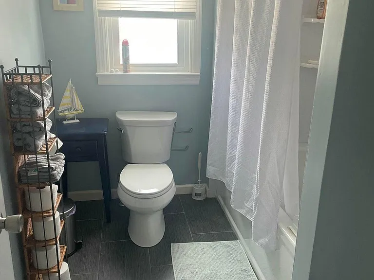 1510R Bay Blvd #2 — Photo 19