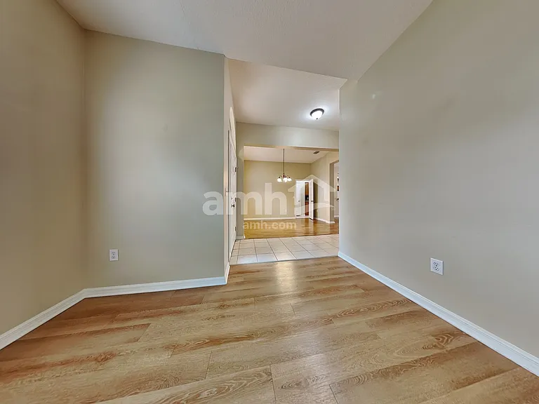 1507 Rolling Meadow Dr — Photo 7