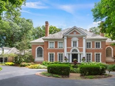888 Fox Glen Dr, St Charles, IL, 60174