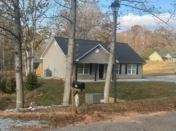 112 Pine Corner Dr, Dahlonega, GA 30533