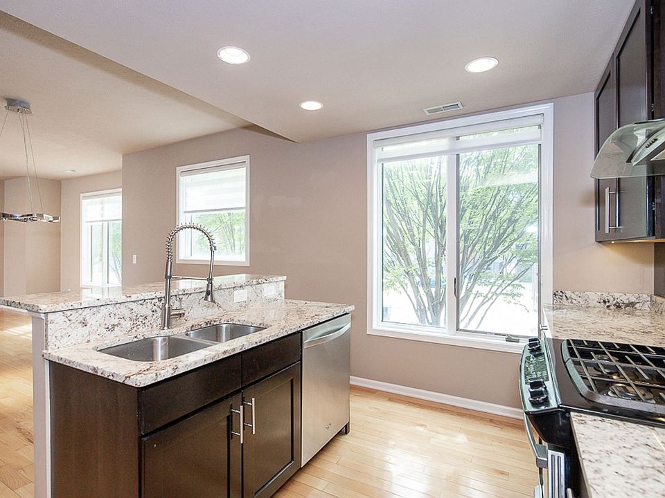 1st image of 1409 Lindazzo Ave