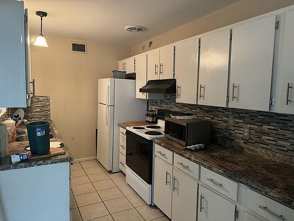2nd image of 308 Newcastle Dr