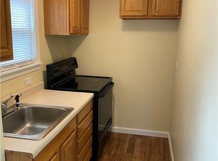 81 Mechanic St #2, Pawcatuck, CT 06379