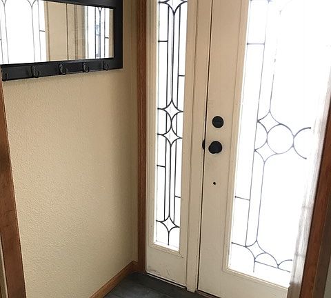 Entry/Vestibule