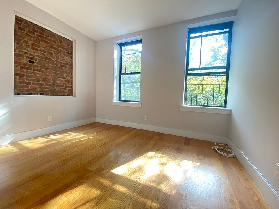 1st image of 11-05 36th Ave #2A