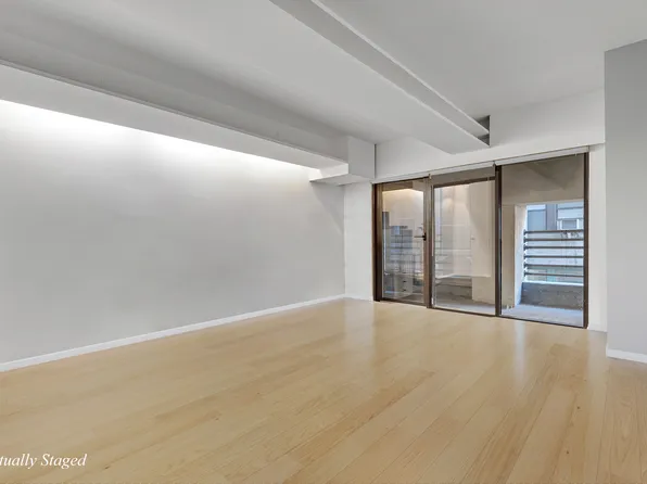 135 West 70th Street image 6 of 25