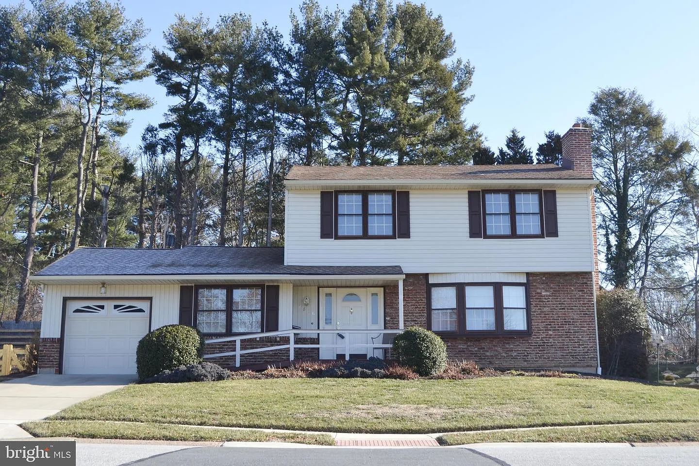 2806 Herbert Dr photo 1