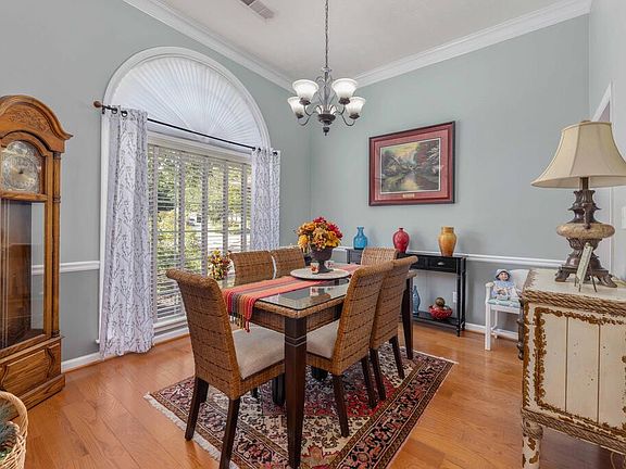 4th image of 4847 Springwood Cir