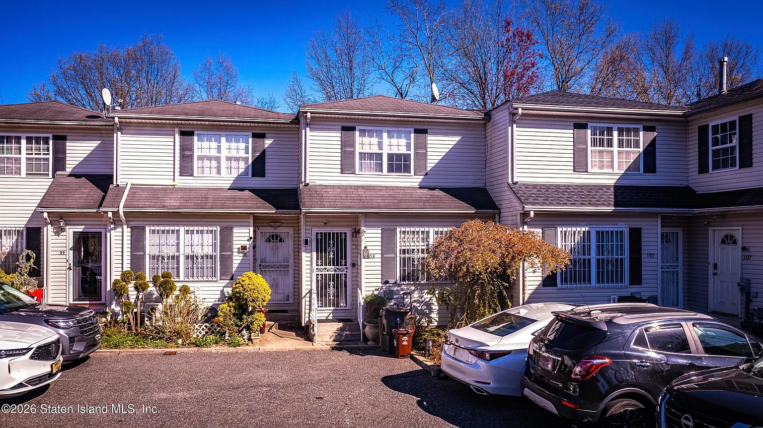 103 Mosel Ave photo 1