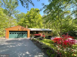 9200 Weant Dr, Great Falls, VA 22066