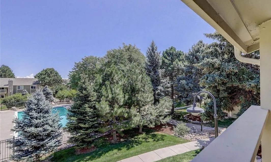 2 bed, 904 sqft, $1,650 — Photo 1
