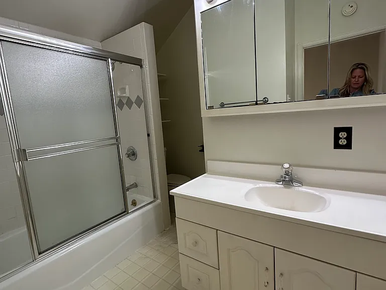 2614 California St #5 — Photo 8
