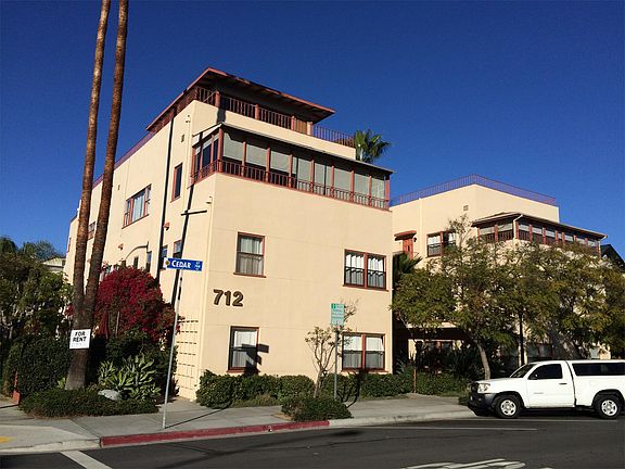 4th image of 712 Cedar St APT 3