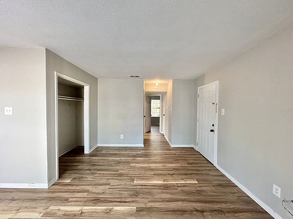 2nd image of 515 S Bois D Arc Ave #3