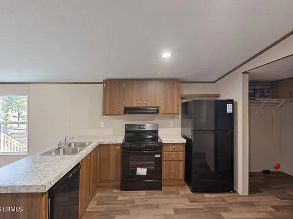 20 Crystal St, Seabrook, SC 29940