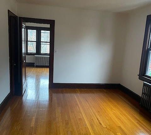 5th image of 115 Willowbrook Rd Floor 1