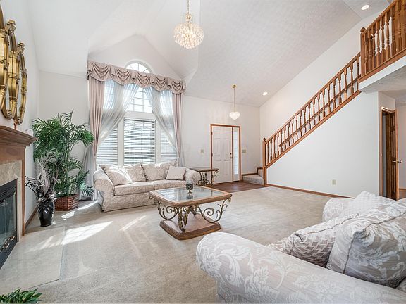 3rd image of 909 Sorohan St
