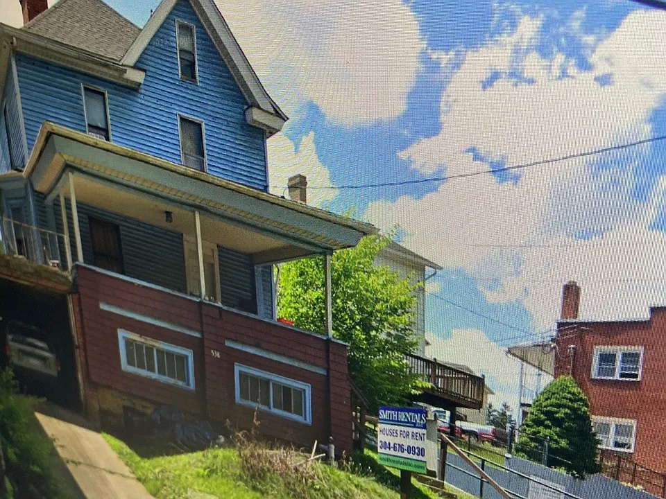 538 Brockway Ave