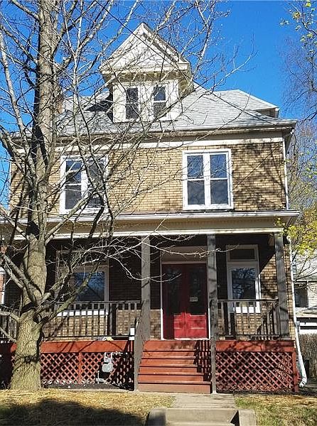 1st image of 122 N Jackson Ave