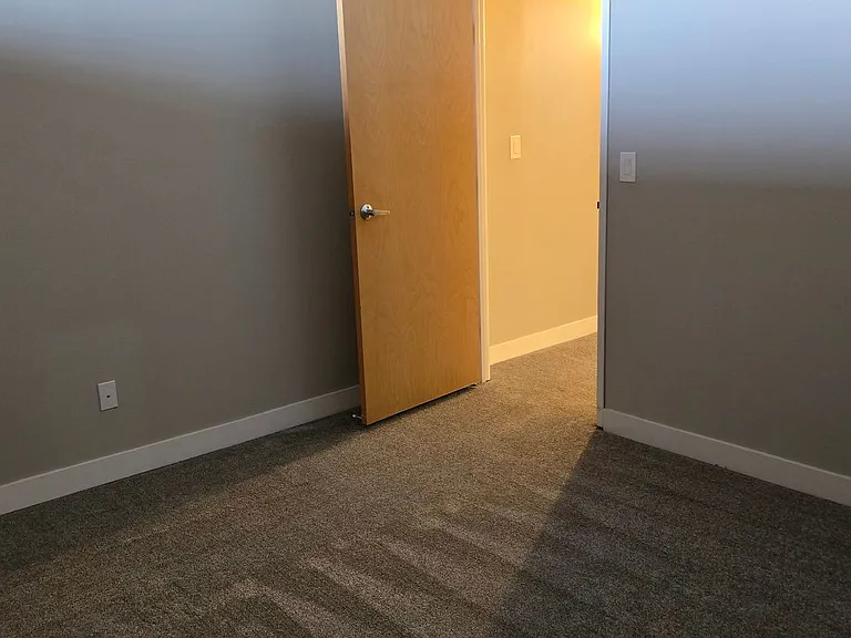 Bridgeview Apartments — Photo 57