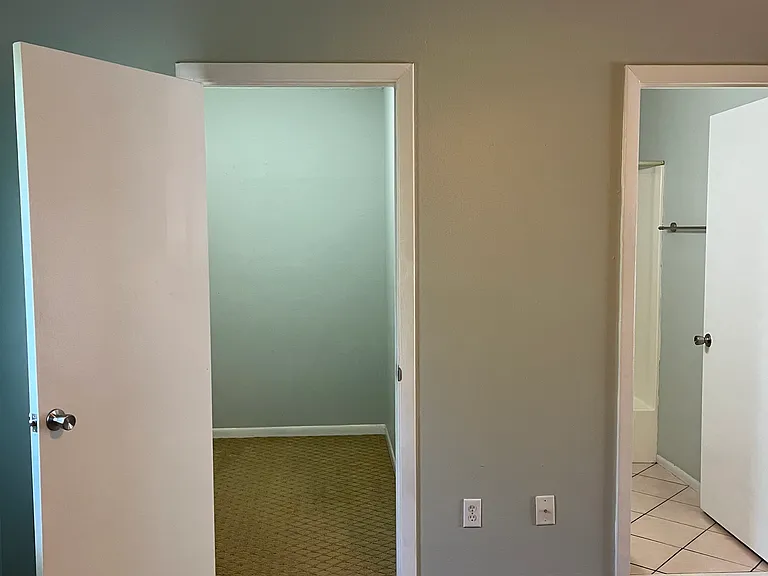216 Oleander Dr #2 — Photo 14