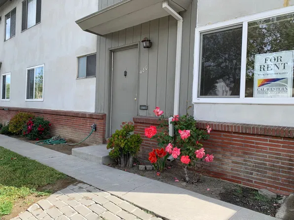Amazing value ~ Prime location~ Upstairs 1 Bedroom, 470 S 4th St APT 9, San Jose, CA 95112