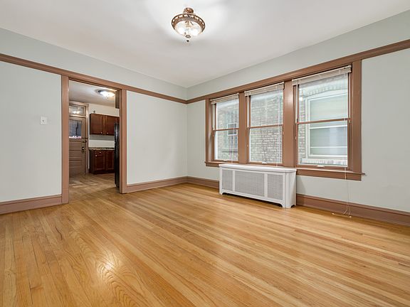 5th image of 5029 W Altgeld St
