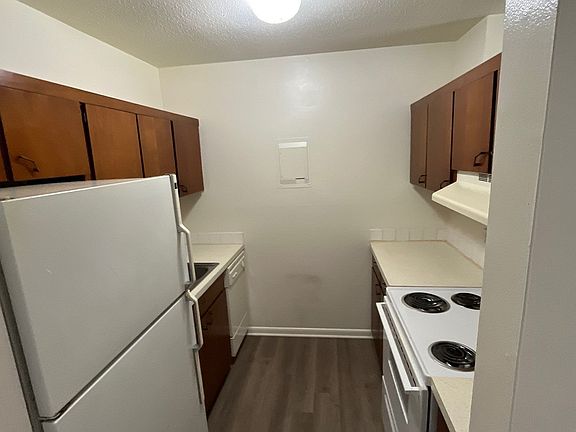 4th image of 802 Ruth Ann Dr APT 3A