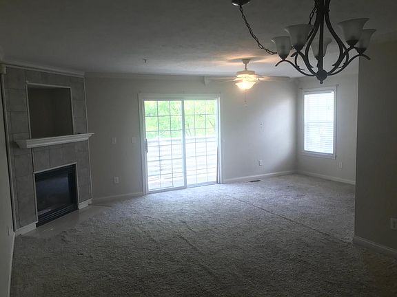 5th image of 1458 Oakhill Dr