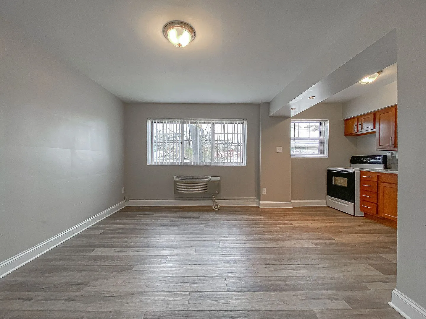 WestWood Apartments — Photo 4