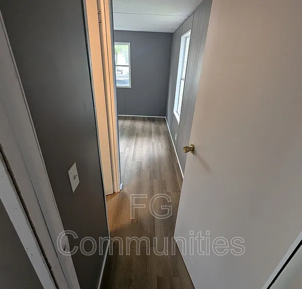 1904 N William St #5 — Photo 4