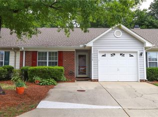 3136 Woodpoint St, Jamestown, NC 27282