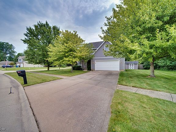 5th image of 265 Abbotsford Dr