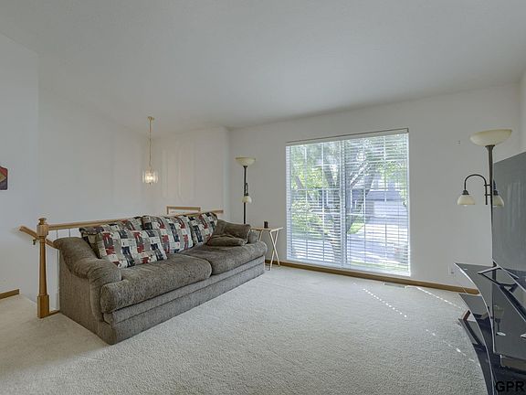 5th image of 5421 S 190th St