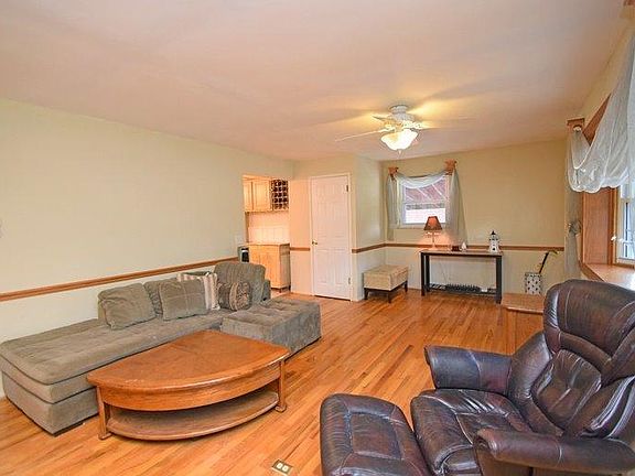 5th image of 862 Sarbrook Dr