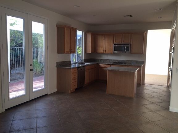 5th image of 33399 Biltmore Dr