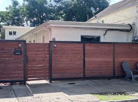 633 Mandeville St, New Orleans, LA