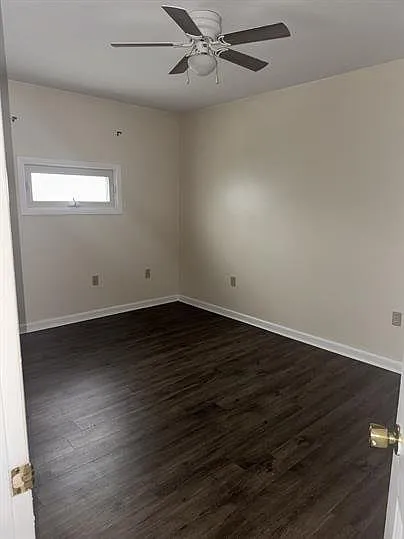 910 Florida Ave #4 — Photo 5