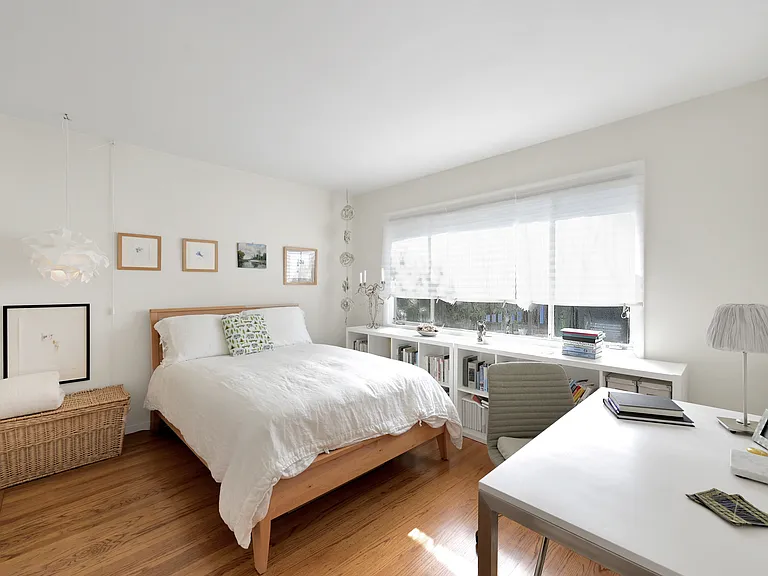 127 Baltimore Ave — Photo 4