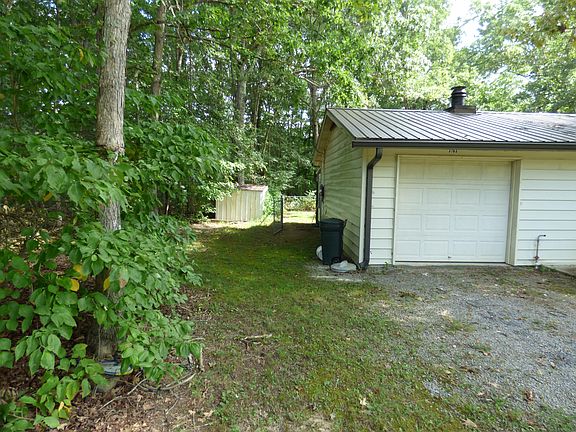5th image of 3163 Yuork Dr