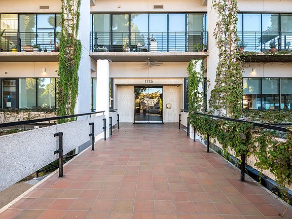 3rd image of 1115 W Sunset Blvd APT 801