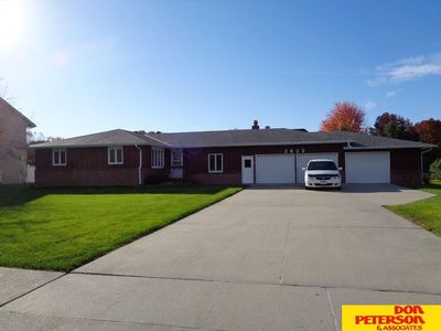 2823 E 16th St, Fremont, NE, 68025