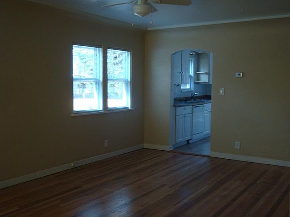 3rd image of 510 Bonfoy Ave