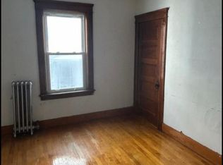 63 Harlem St #1, Worcester, MA 01610