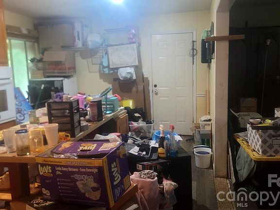 3rd image of 167 Sunny Hill Dr